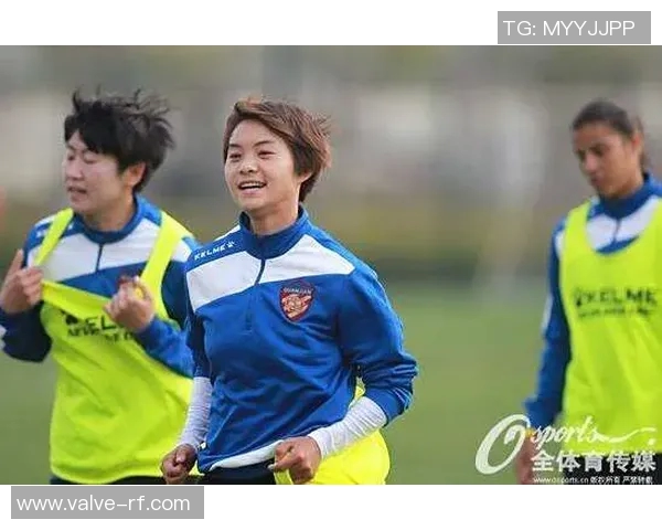 黄丽的网球人生深度对话探索她的梦想与坚持之路 黄丽的网球人生深度对话探索她的梦想与坚持之路