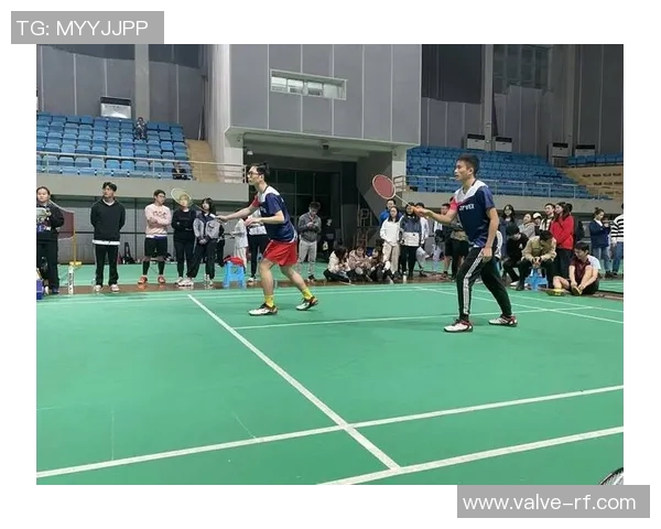 赛后分析:北京羽毛球队与重庆羽毛球队的竞技状态与表现对比 赛后分析:北京羽毛球队与重庆羽毛球队的竞技状态与表现对比