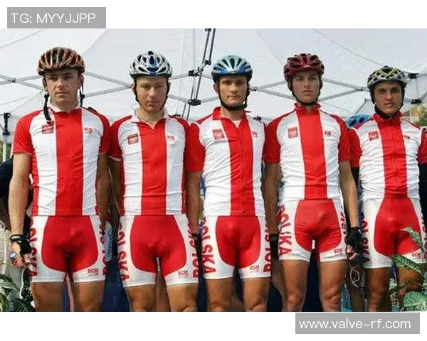 戛纳电影节上的足球明星们揭示了体育与艺术的完美结合