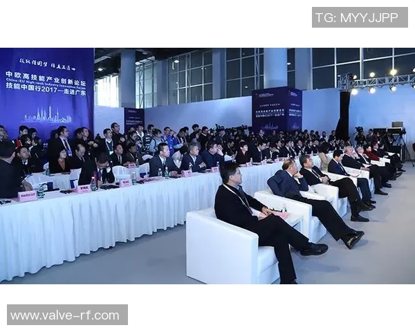 深圳羽毛球队创新管理模式助力竞技水平提升的深度探讨 深圳羽毛球队创新管理模式助力竞技水平提升的深度探讨